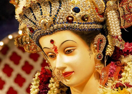 Chaitra Navratri in 2017 or Chaitra Navaratri in 2017 or Chaitra Navratra in 2017 will be devoted to Devi Durga.