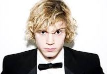 Evan Peters