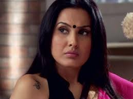 Kamya Punjabi Horoscope and Astrology