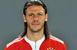 Martin Demichelis Pictures and Martin Demichelis Photos