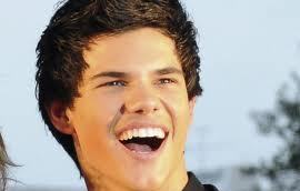 Taylor Lautner Horoscope and Astrology